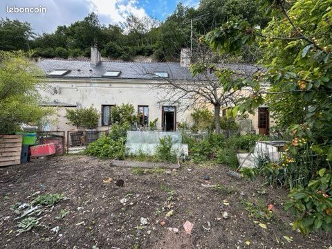 Maison 10 pièces 230 m² · à Cinq-Mars-la-Pile · 230 m² · 250 000 €