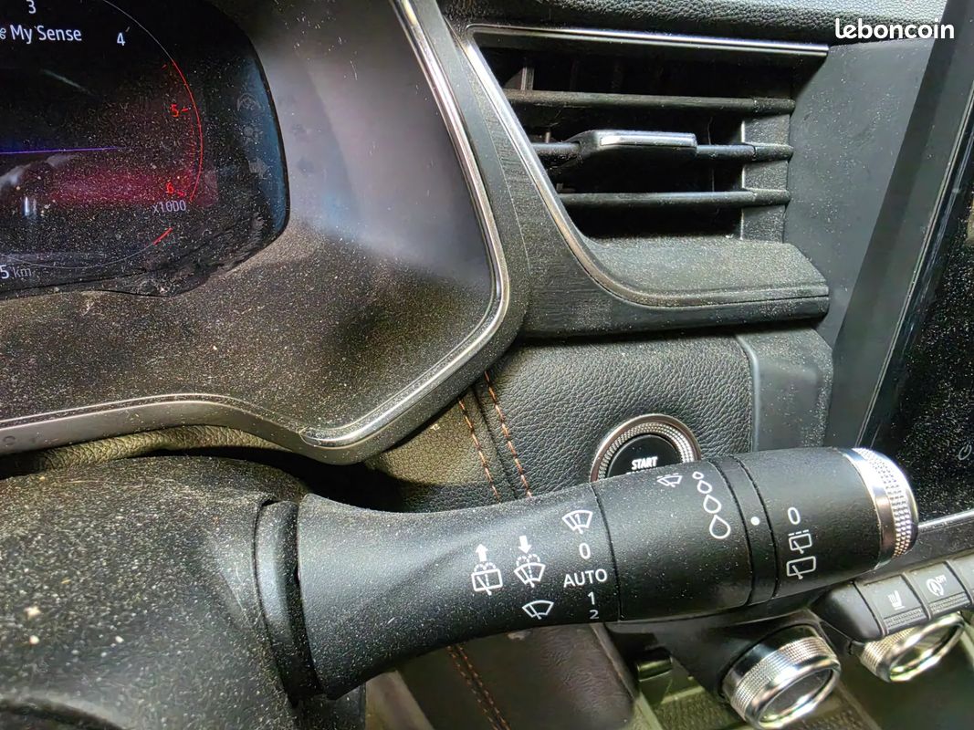 RENAULT Captur 1.5 D 116ch Initiale Paris - 2020 - CarPlay - Caméra 360 - Sièges électriques (image 28)