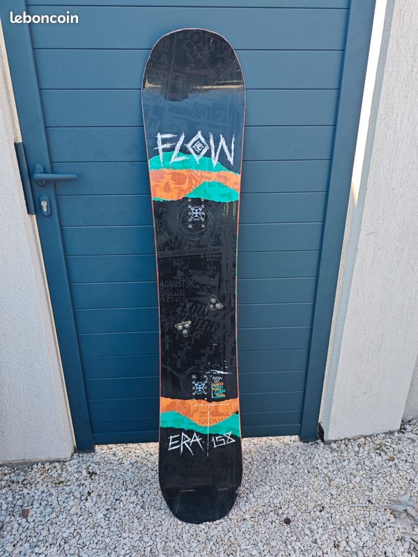 Tabla de Snowboard Usado Flow Rhythm Tamaño: 145 CM = 1 Metro 45 sin