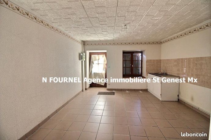 https://img.leboncoin.fr/api/v1/lbcpb1/images/33/d1/db/33d1db1c1ecbea1c7e68c42ed8cf01a48b904d05.jpg?rule=ad-image