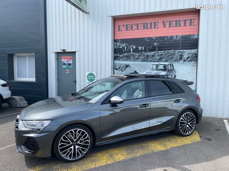 Audi s3 performance 333 ch 8y2 tfsi quattro /immat fr/akrapovic/toit ouvrant /sonos (image 1)