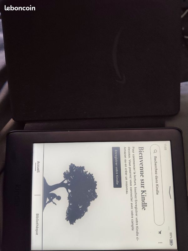 Amazon Kindle Paperwhite (10e génération) + Étui officiel gris – (image 6)