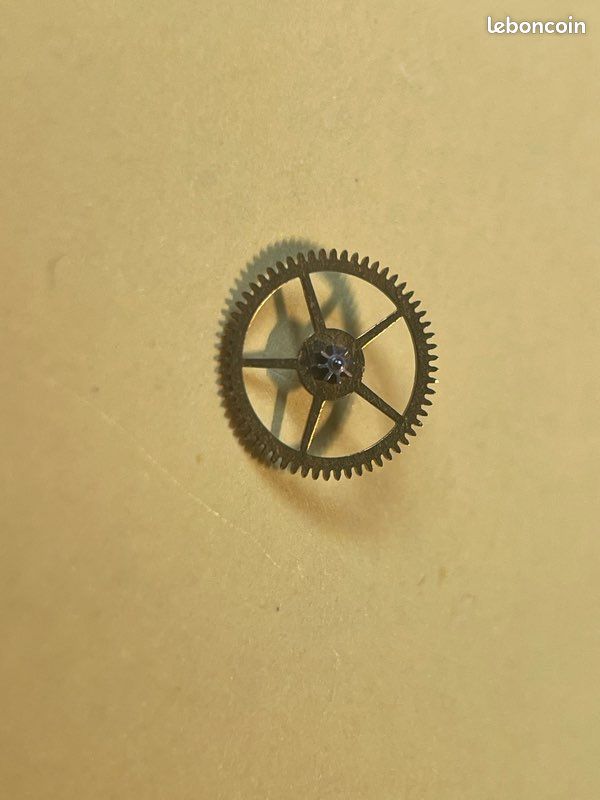 Roue Des Heures Pour Mouvement Horloger FE 233-68 – Référence 250, Pièce D'occasion