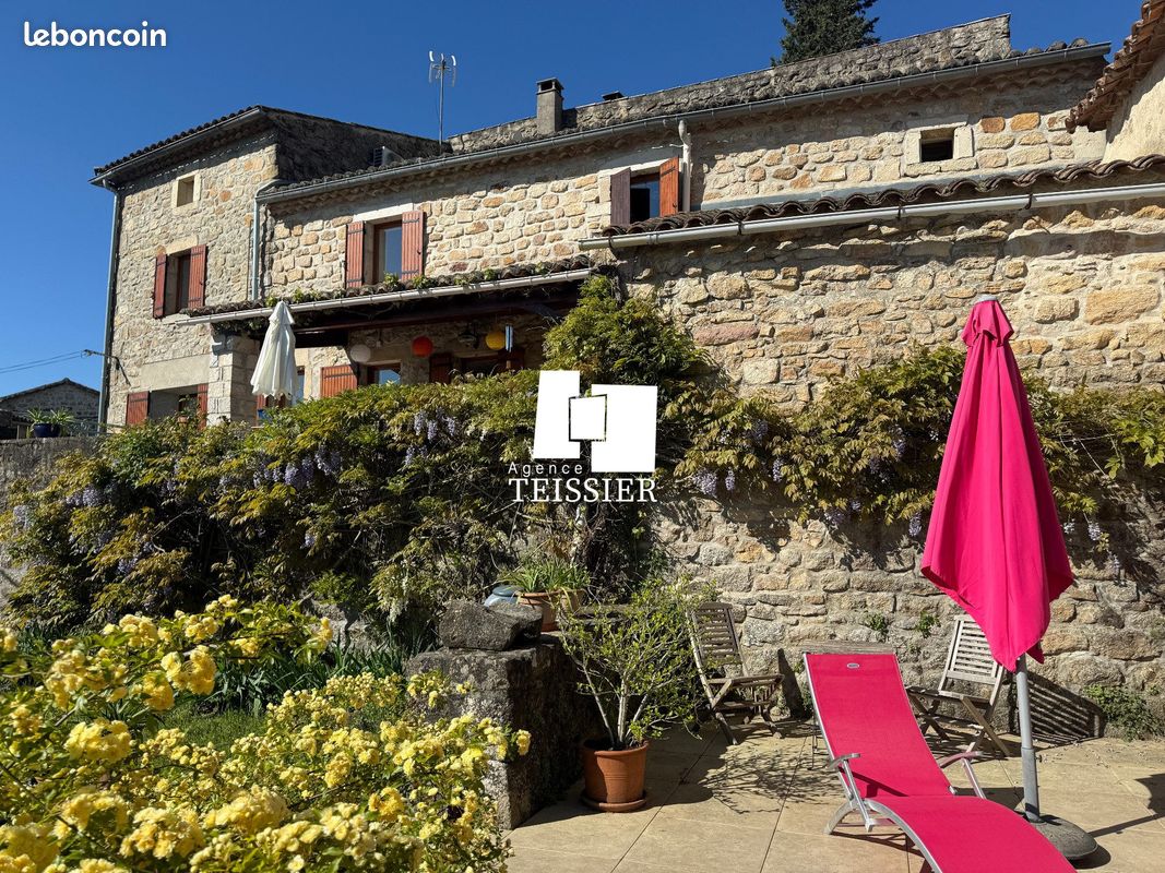 Maison 4 pièces 139 m² · à Saint-Paul-le-Jeune · 139 m² · 330 000 €