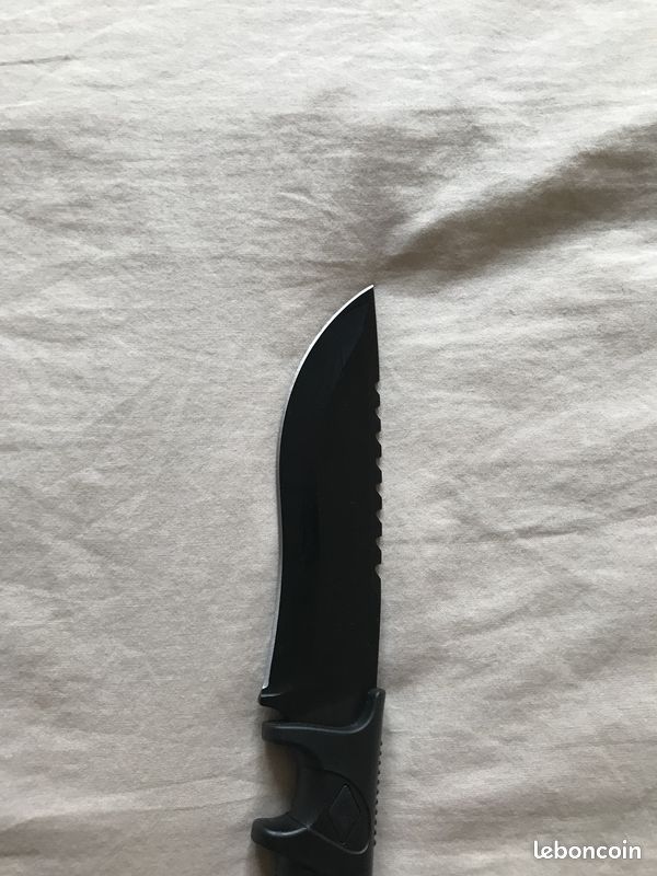 Couteau de camping et de chasse (image 4)