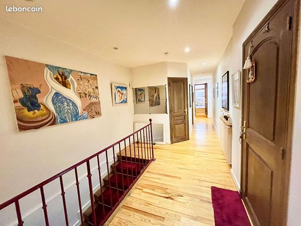 Maison de ville 10 pièces 361 m²