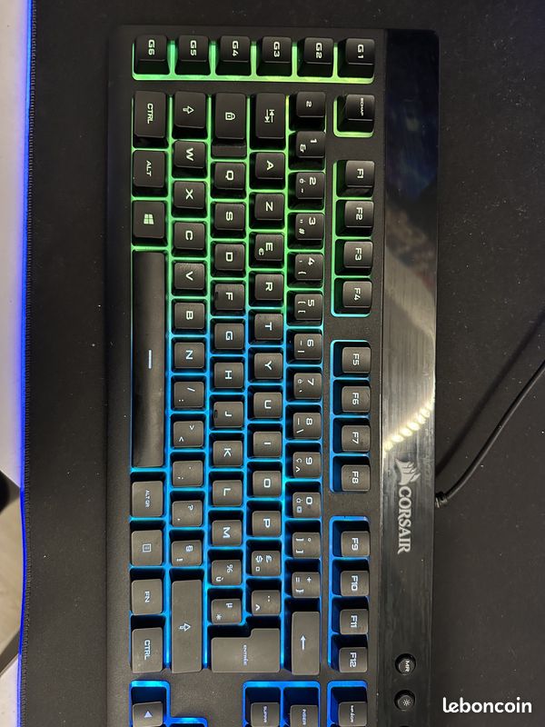 Je vend Clavier gaming Corsair K55 25 RGB (image 2)