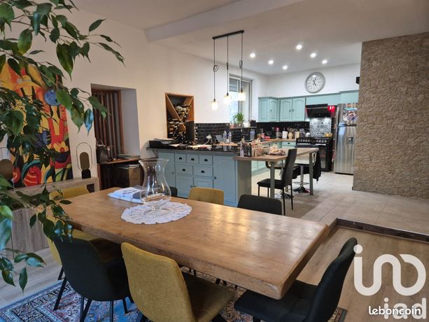 Maison 8 pièces 199 m²