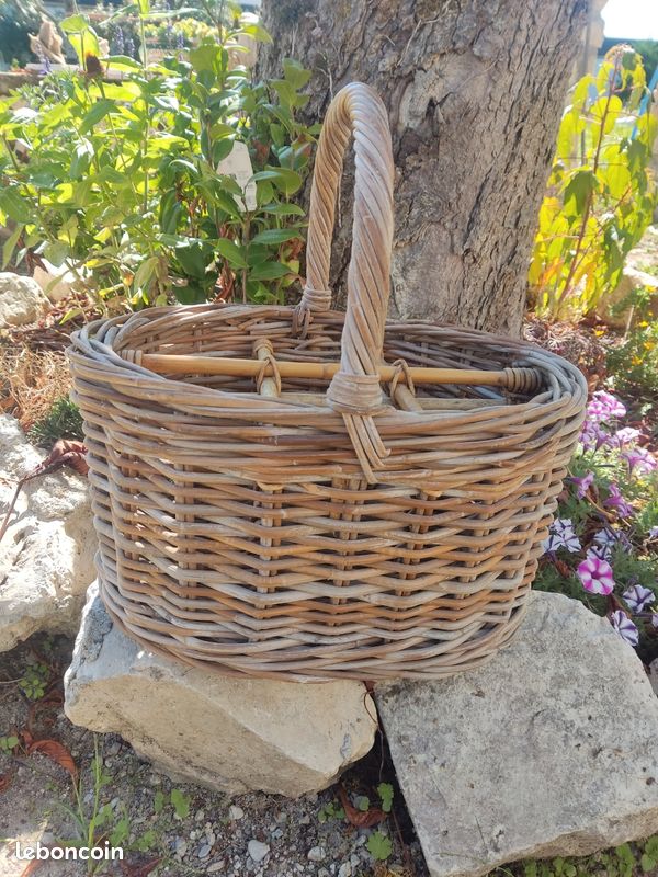 Ancien Panier En Osier Vintage - Déco Rustique Et Rangement Naturel