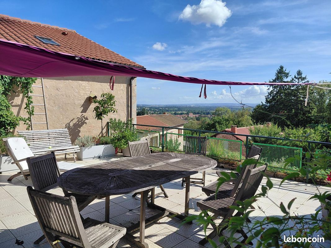 Maison 5 pièces 131 m² · au Crozet · 131 m² · 145 000 €