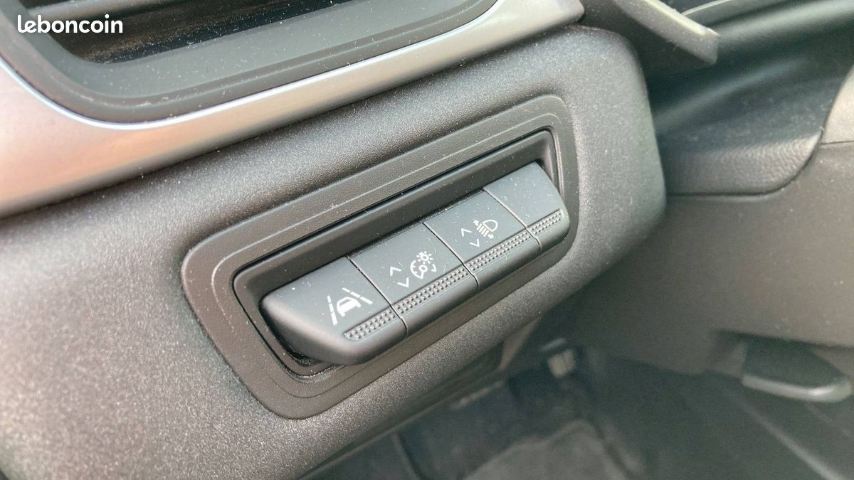 Renault captur e tech full hybrid 145 equilibre (image 22)