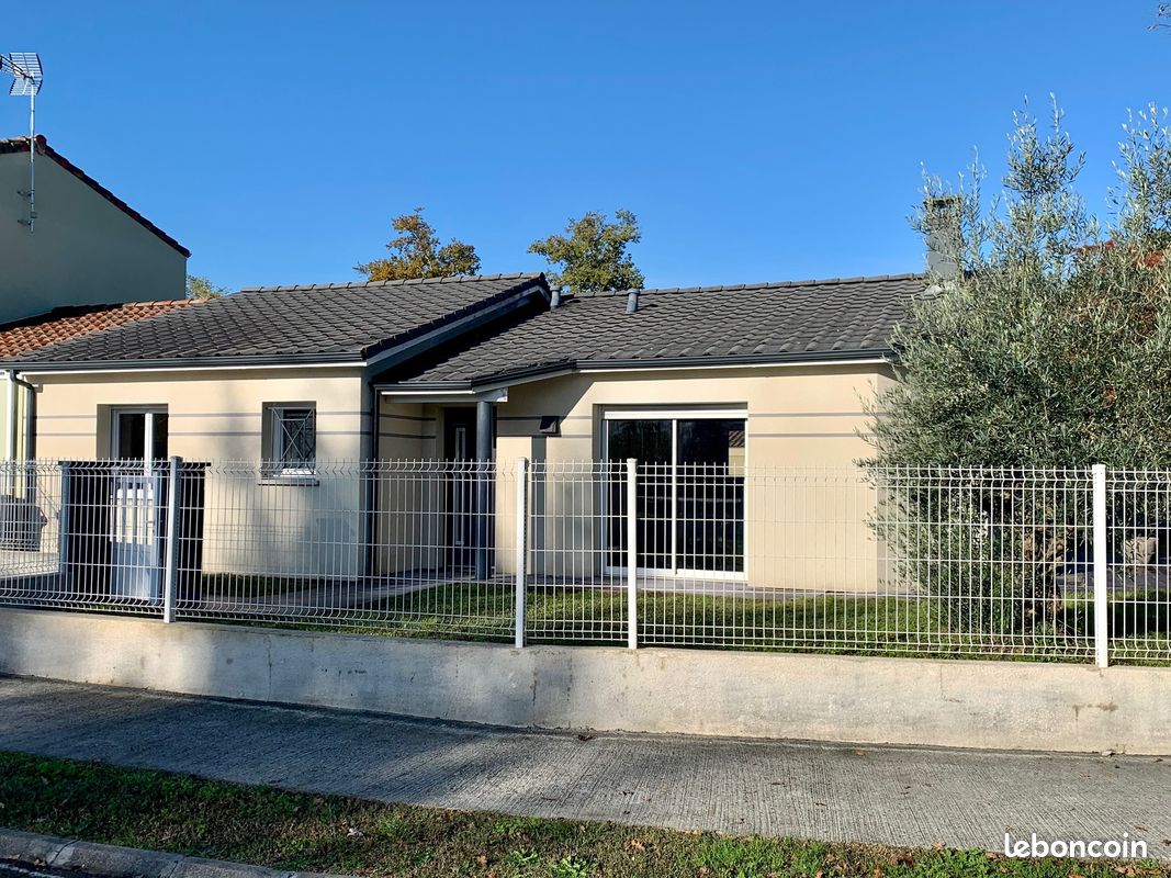 Maison 4 pièces 90 m² · à Castelnau-de-Médoc · 90 m² · 1 100 €/mois