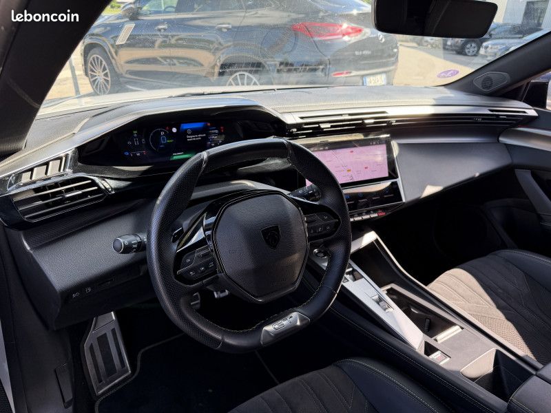 Peugeot 308 PHEV 180CH GT E-EAT8 (image 9)