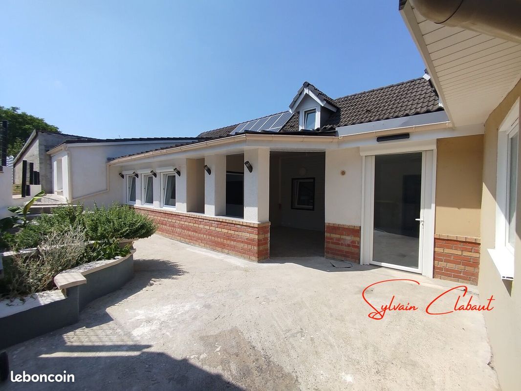 Maison 10 pièces 145 m² · à Blendecques · 145 m² · 218 000 €