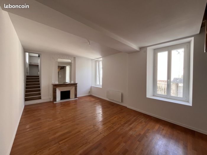 Appartement 1 pièce 44 m² · à Chemillé-en-Anjou · 44 m² · 500 €/mois