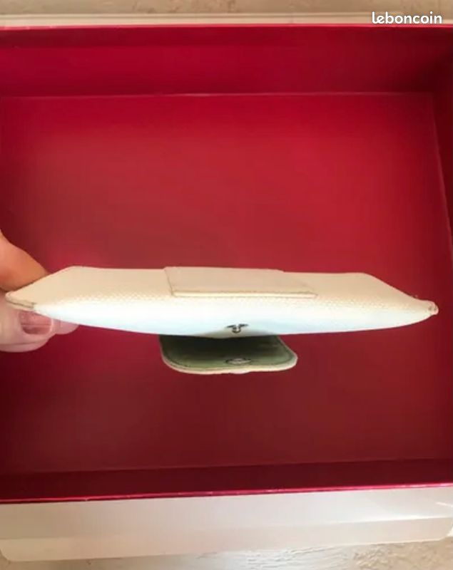 Étui lunettes Lacoste (image 4)