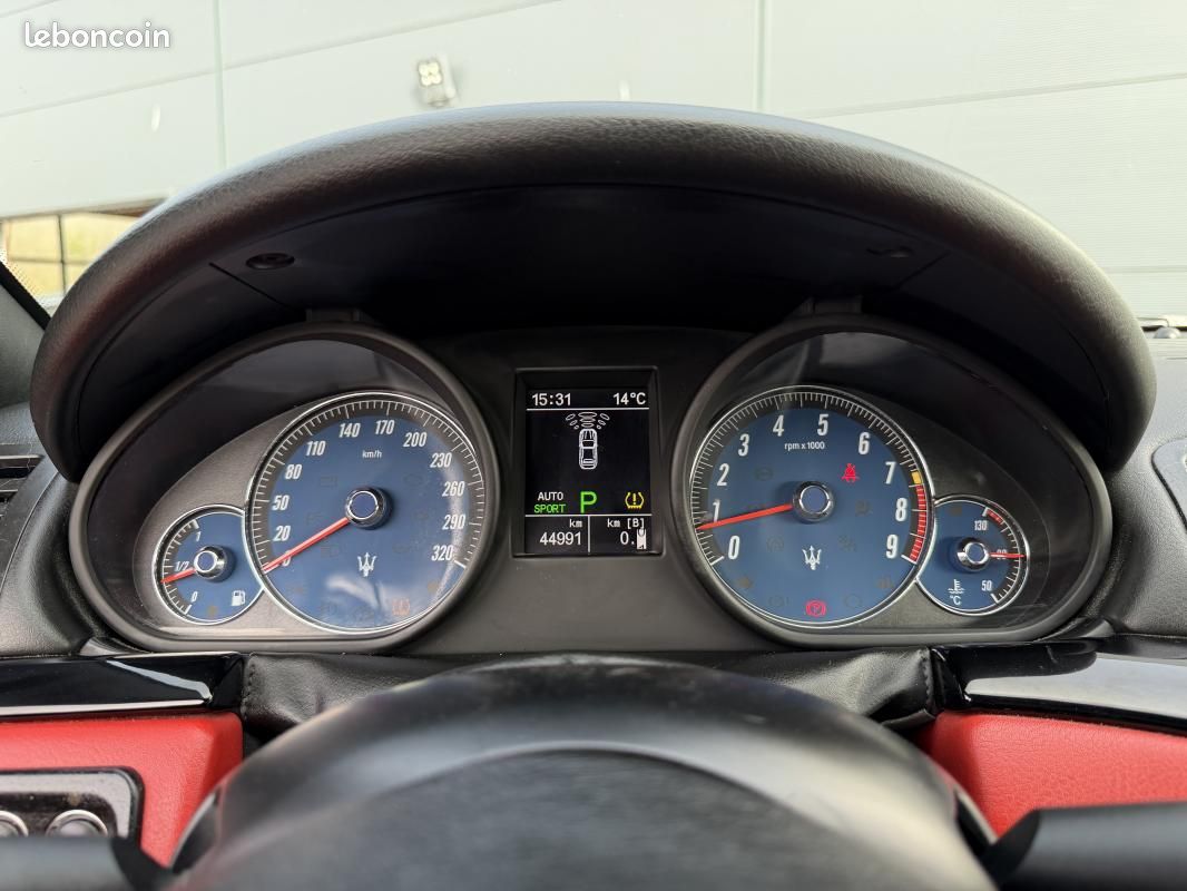 Maserati Grancabrio V8 4.7 440 CH BOITE ZF / FRANCAISE 3IEME MAIN REVISION POUR LA VENTE (image 9)