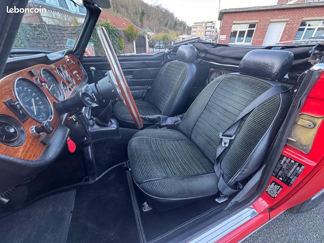 Triumph TR 6 Overdrive cabriolet 1976 carburation - conduite à gauche (image 4)