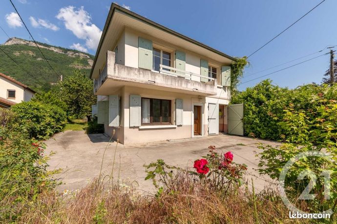 Maison 6 pièces 160 m²