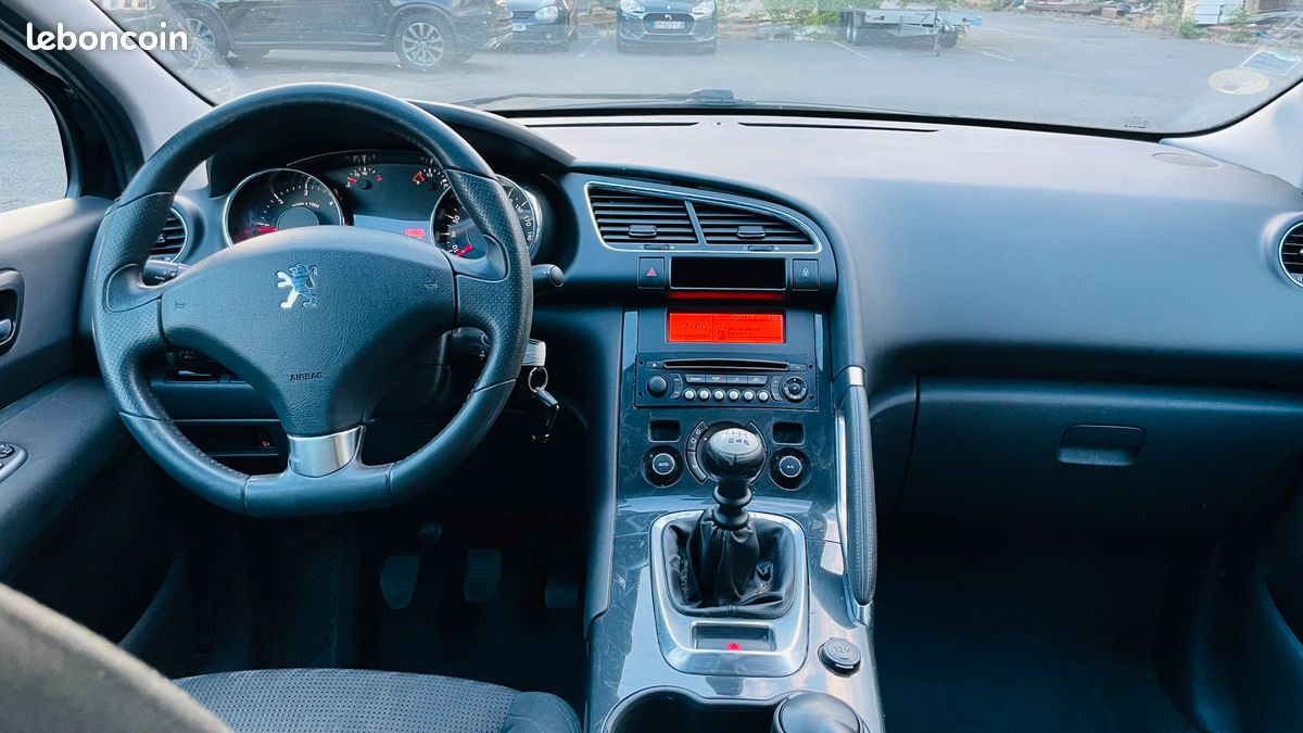 Peugeot 3008 1.6 hdi 16v 110 ch styel ii (image 9)