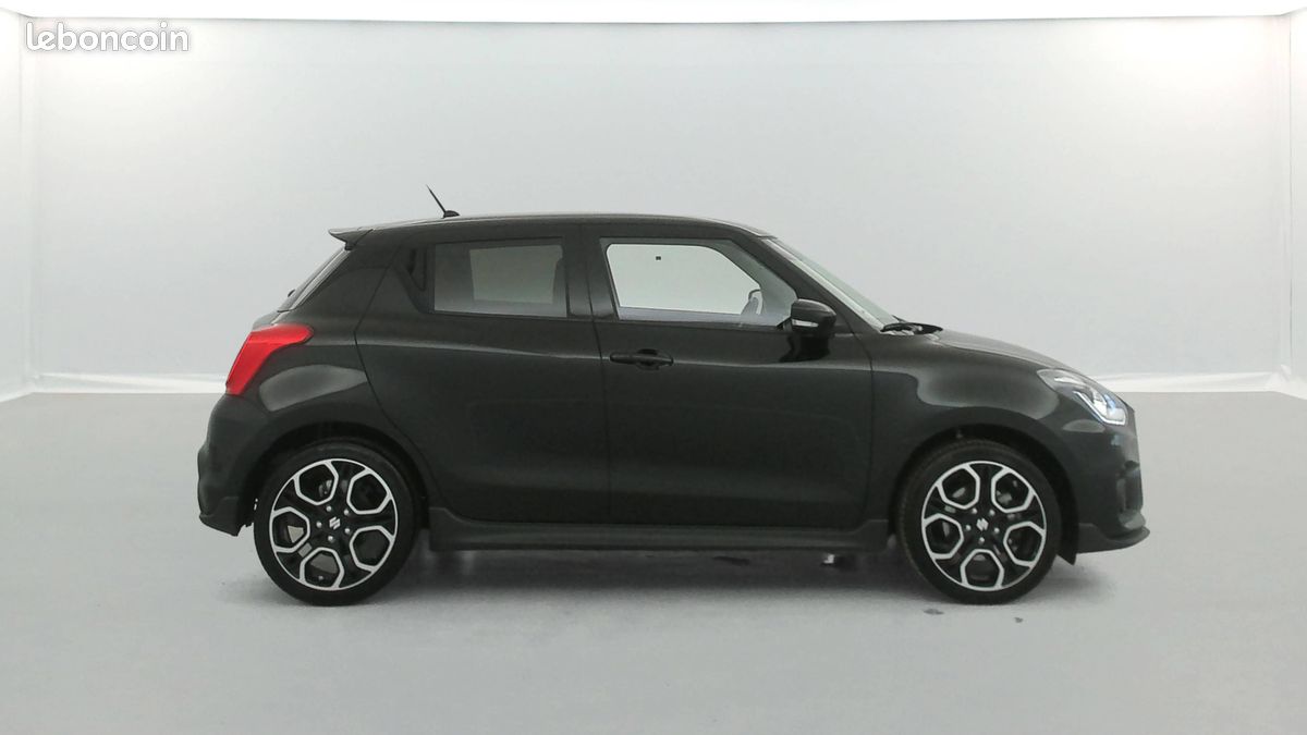 SUZUKI Swift Sport 1.4 Boosterjet Hybrid (image 6)