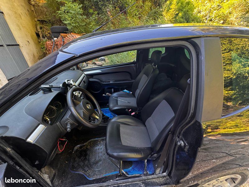 Aixam S8 – Voiture sans permis – 2010 – À répar (image 3)