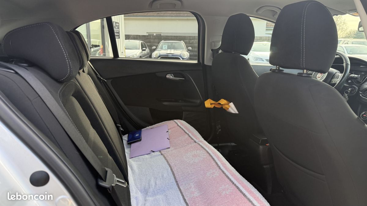 FIAT Tipo 1.6 MultiJet 120ch Easy S/S (image 12)