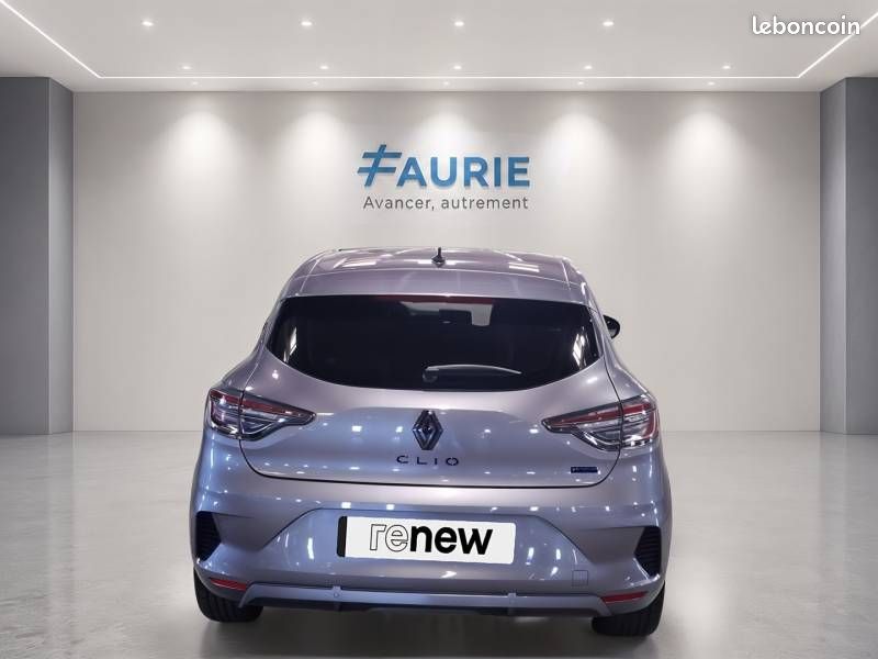 Renault Clio E-Tech full hybrid 145 ch GSR2 Esprit Alpine (image 6)