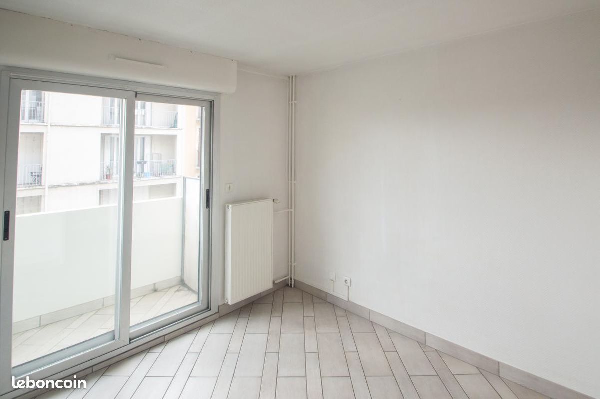 Appartement 1 pièce 16 m² · à Pau · 16 m² · 375 €