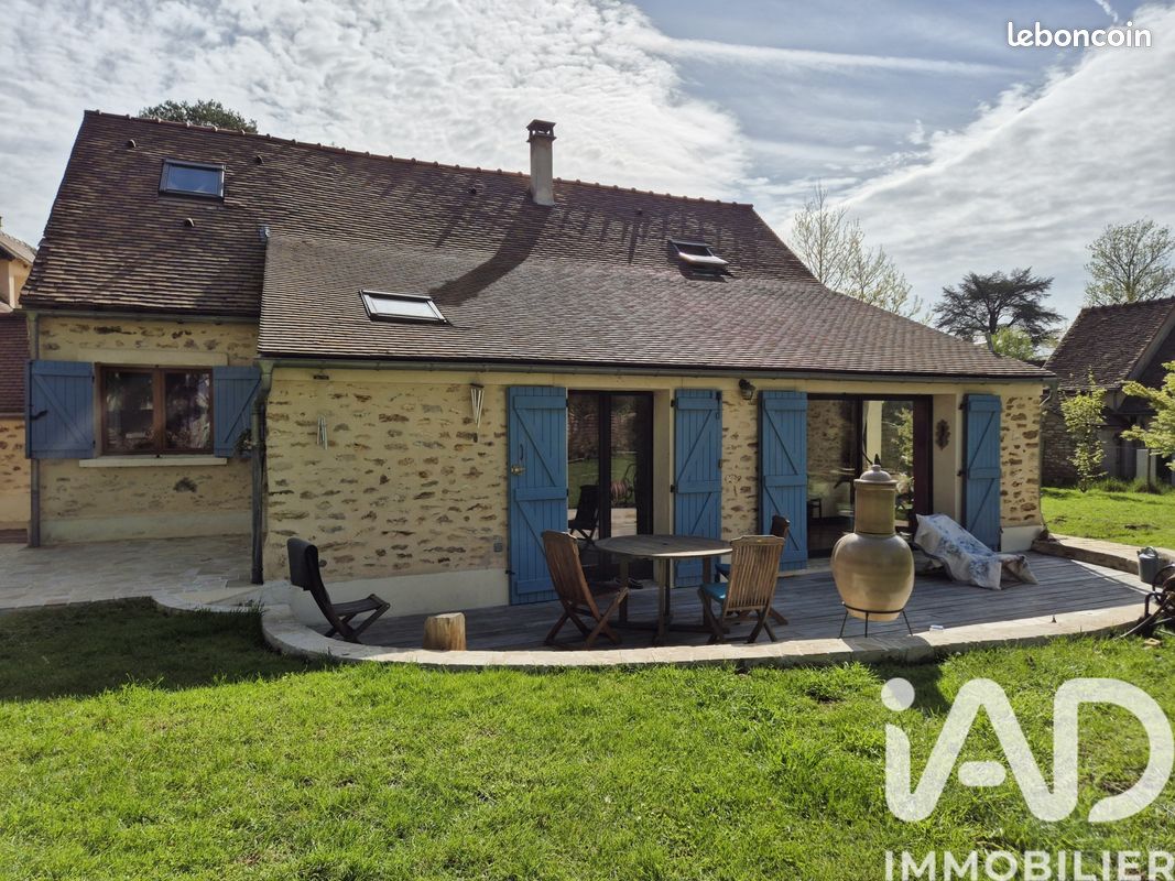 Maison 4 pièces 110 m² · à Bullion · 110 m² · 395 000 €
