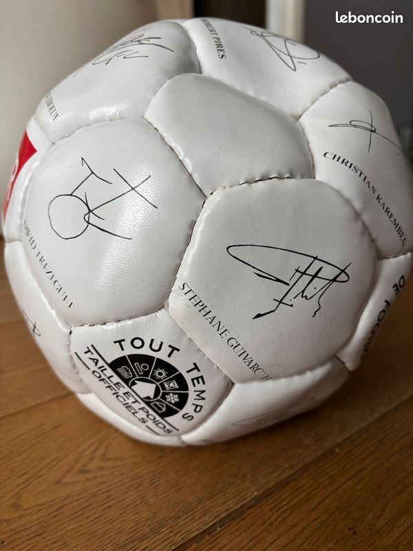 Ballon De Foot Collector Coupe Du Monde 1998 - Neuf Sous Vide Jamais Gonflé