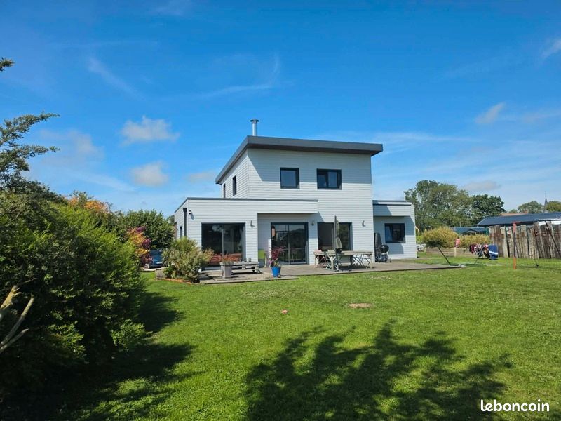 Maison 4 pièces 132 m² · à Ambrumesnil · 132 m² · 335 000 €