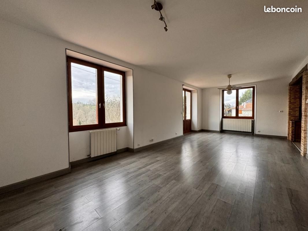 Maison 235 m² Nanteuil En Vallee - Nanteuil-en-Vallée 16700 (image principale 3)