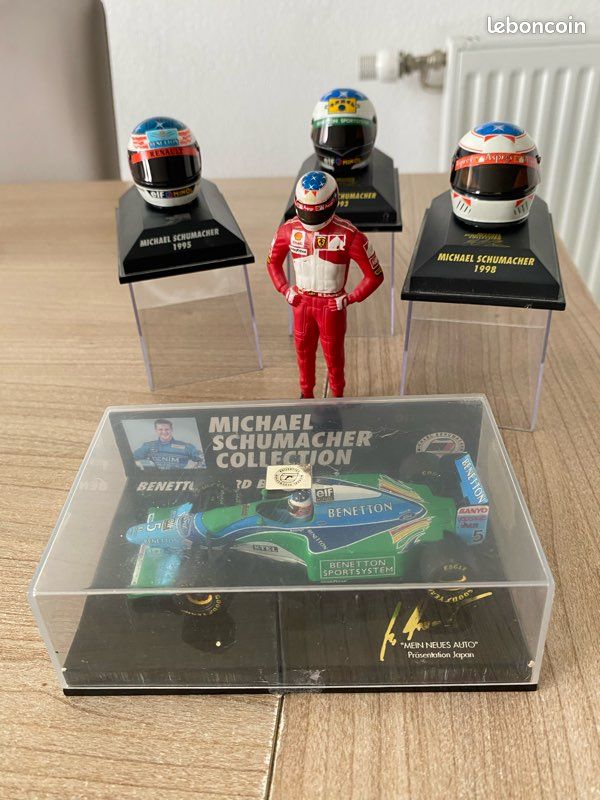 MINICHAMPS 1/43 SCALE - 510 343705 MICHAEL SCHUMACHER 1997 - F1 FIGURINE