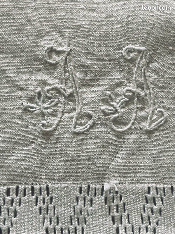 Serviette à main ancienne en lin ajouré et chiffre AA (image 3)