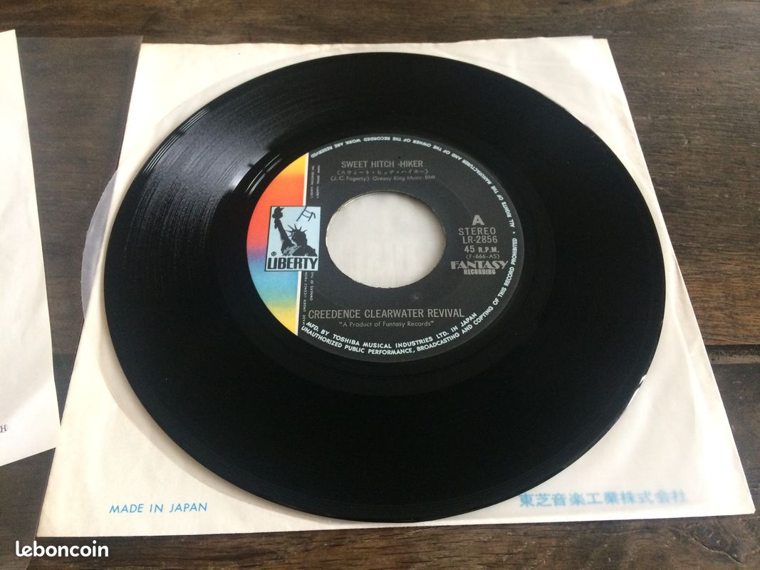 Creedence Clearwater Revival Sweet Hitch Hiker 45t Japon (image 5)