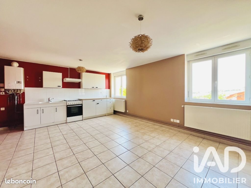 Appartement 3 pièces 57 m² · à Saint-Laurent-de-Chamousset · 57 m² · 143 000 €