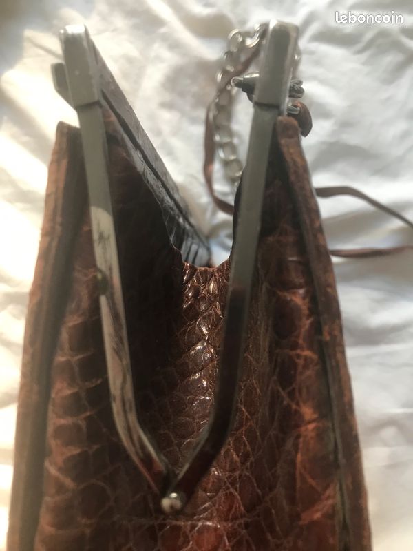Sac à main femme vintage en croco à bandoulière à chaine métal (image 9)
