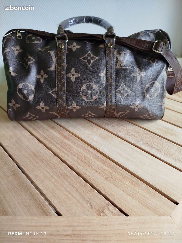 Sac de voyage (image 1)