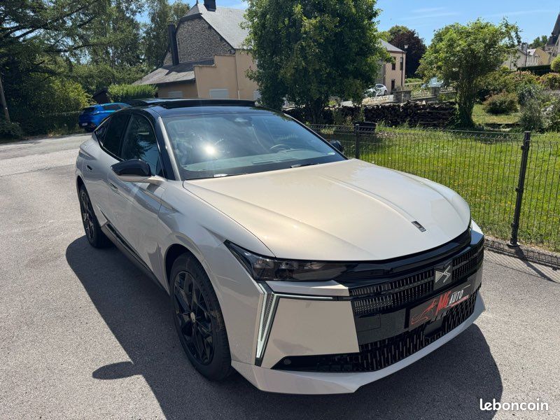 Ds n°4 performance line bluehdi 130 neuve pearl toit ouvrant attelage hayon motorise toit noir garantie 24 mois (image 11)