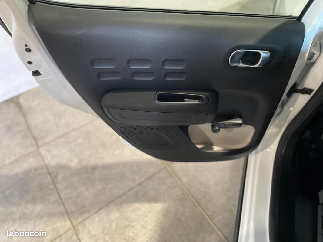 Citroën C3 BlueHDi 100 S&S BVM6 Feel Business (image 33)