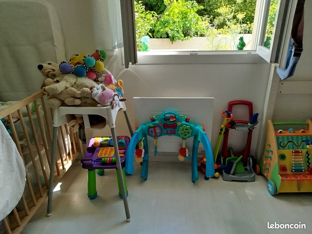 Jouets enfants bébé vide salle de jeux (image 5)