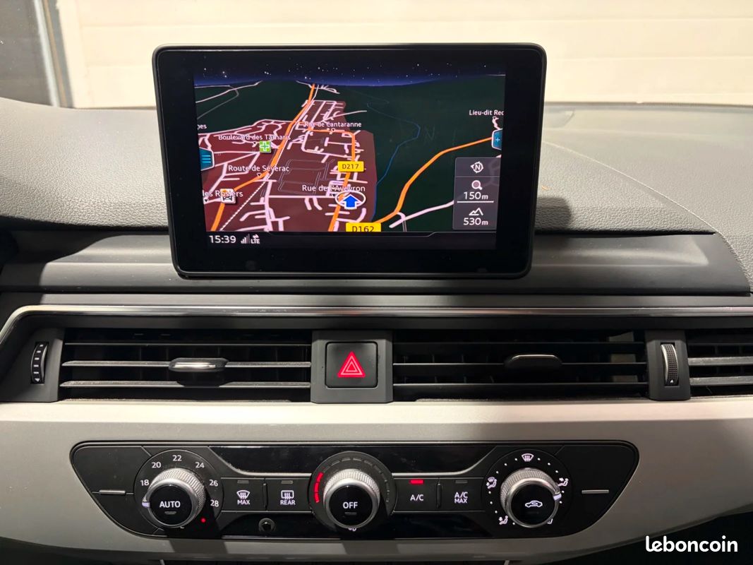 AUDI A4 AVANT 2.0 L TFSI ultra 190 CV S tronic 7 * SUIVI COMPLET AUDI / CARPLAY / HAYON ELECTRIQUE / VIDANGE FAITE POUR LA VENTE (image 24)