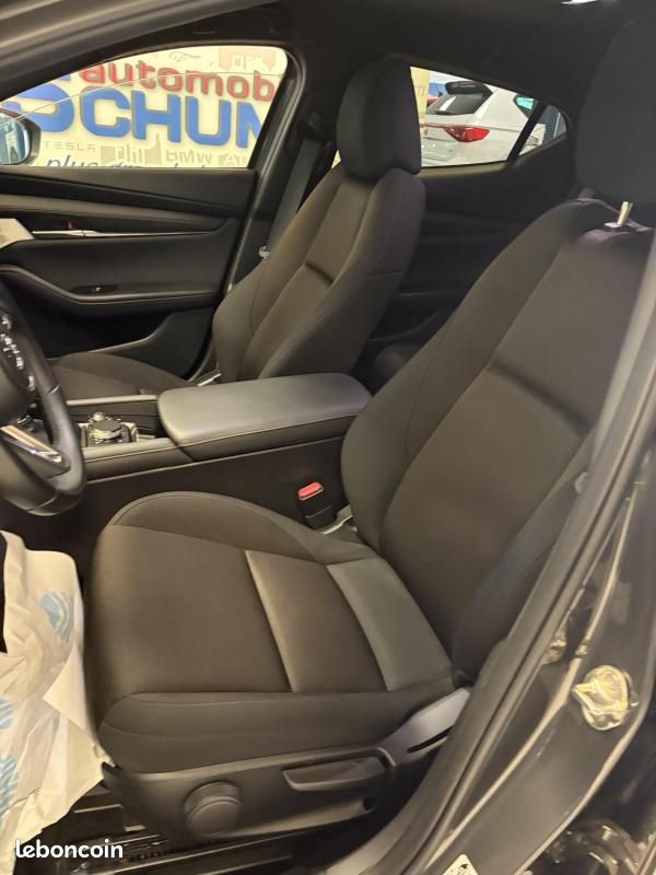 Mazda 3 2.0 e-Skyactiv-X Mild-Hybrid (image 9)