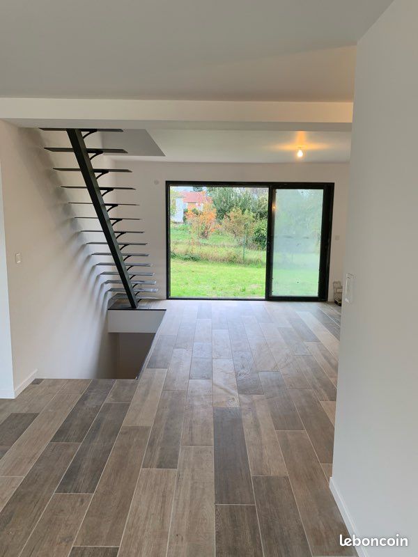 Maison a louer mantes-la-ville - 5 pièce(s) - 105 m2 - Surfyn