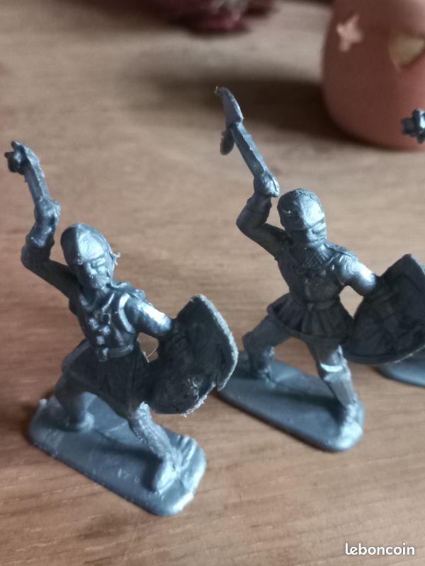 Figurines Moyen-Age (image 4)