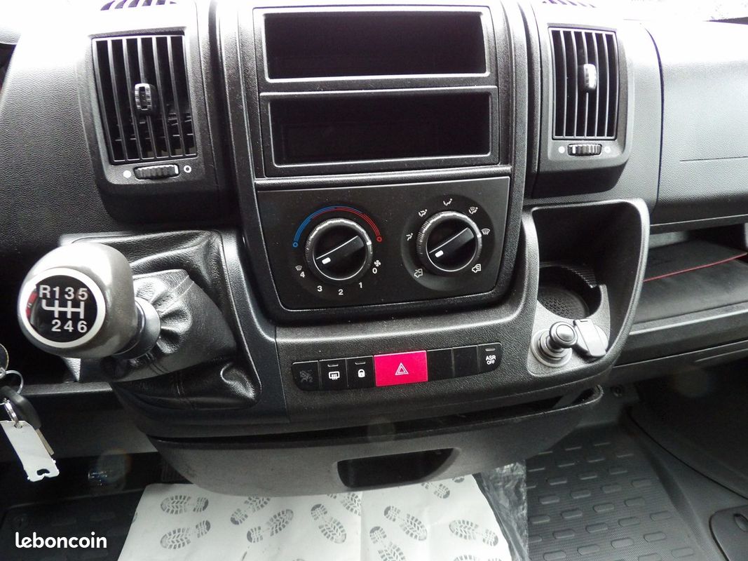 Citroen JUMPER FG 35 L2H2 2.0 BLUEHDI 130 CABINE APPROFONDIE CONFORT (image 13)