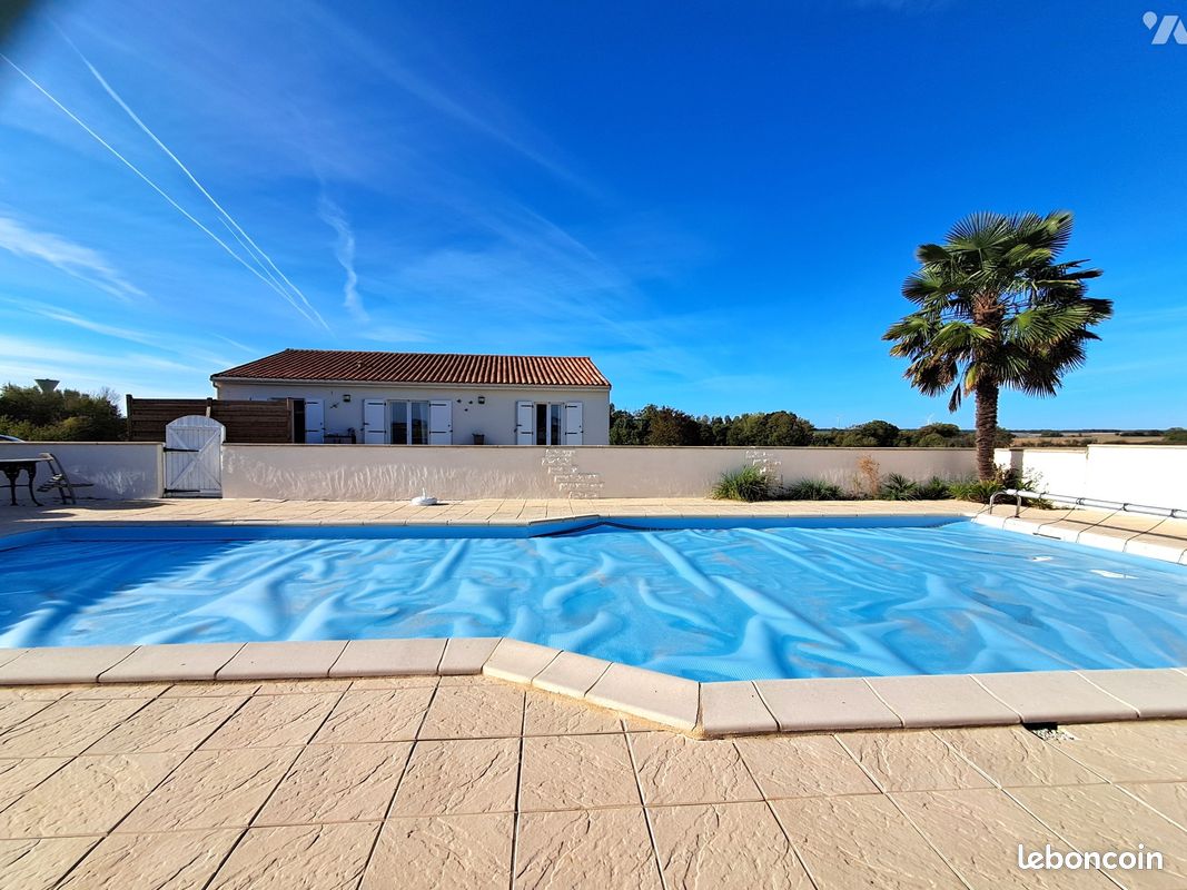 Maison 5 pièces 122 m² · au Gicq · 122 m² · 464 880 €
