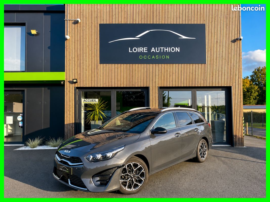 🚘 KIA CEED SW 1.6 CRDi 136 GT LINE PREMIUM DCT-7 (image 1)