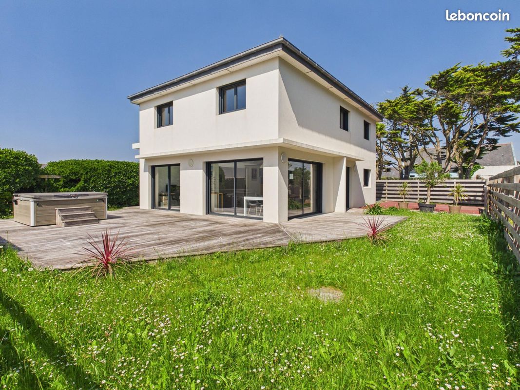 Maison 6 pièces 149 m² · à Santec · 149 m² · 585 500 €